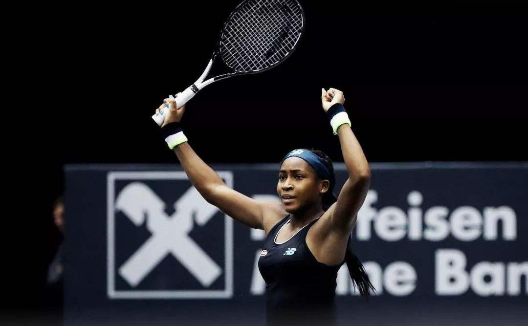 许多国家纷 许多国家纷